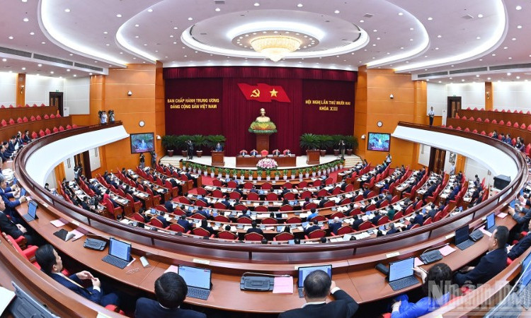 Ngày làm việc thứ nhất Hội nghị Trung ương 12 khóa XIII