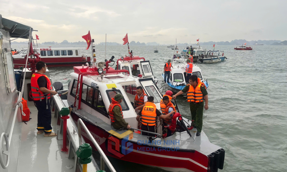 Thông tin ban đầu vụ đắm tàu du lịch trên Vịnh Hạ Long 