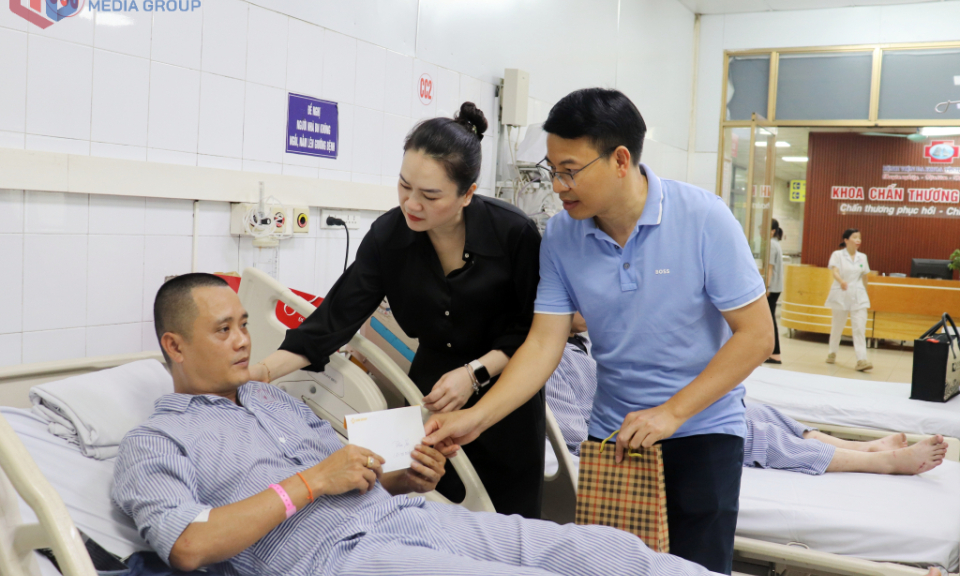 MTTQ tỉnh phối hợp với Tập đoàn Sun Group hỗ trợ hơn 2 tỷ đồng cho các nạn nhân vụ lật tàu du lịch