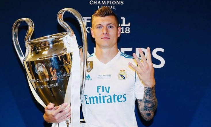 Ở đỉnh cao, Toni Kroos chọn giải nghệ để giữ giá trị bản thân