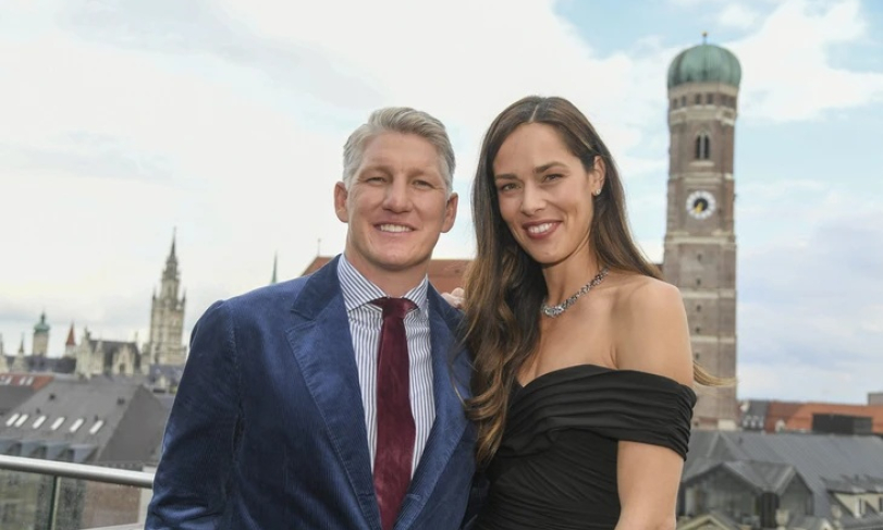 Schweinsteiger và Ivanovic chia tay sau 9 năm chung sống