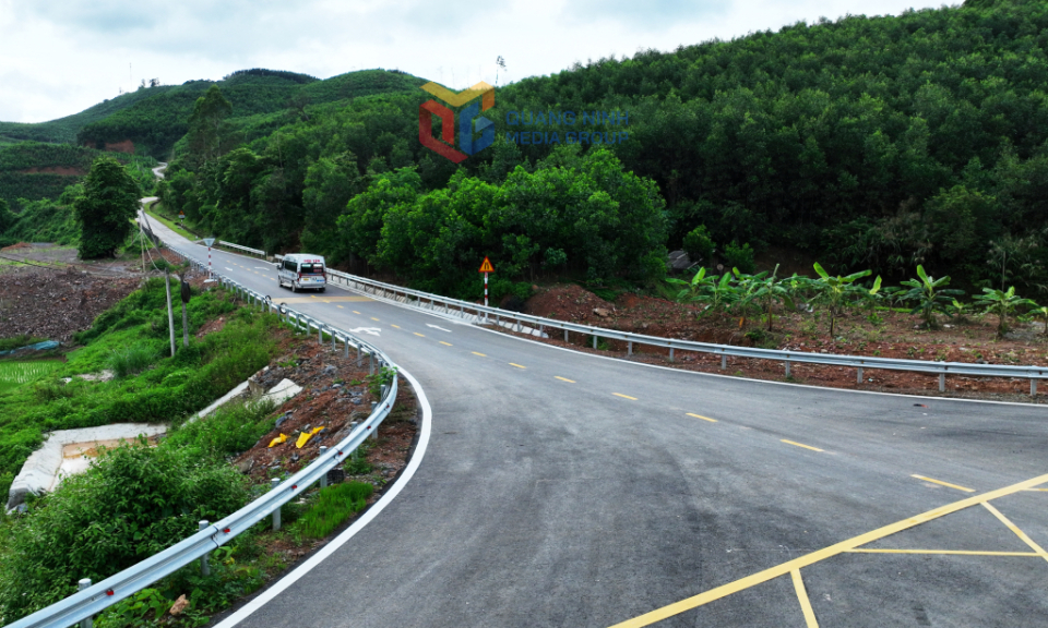 Chính sách đồng bộ: Động lực phát triển vùng khó
