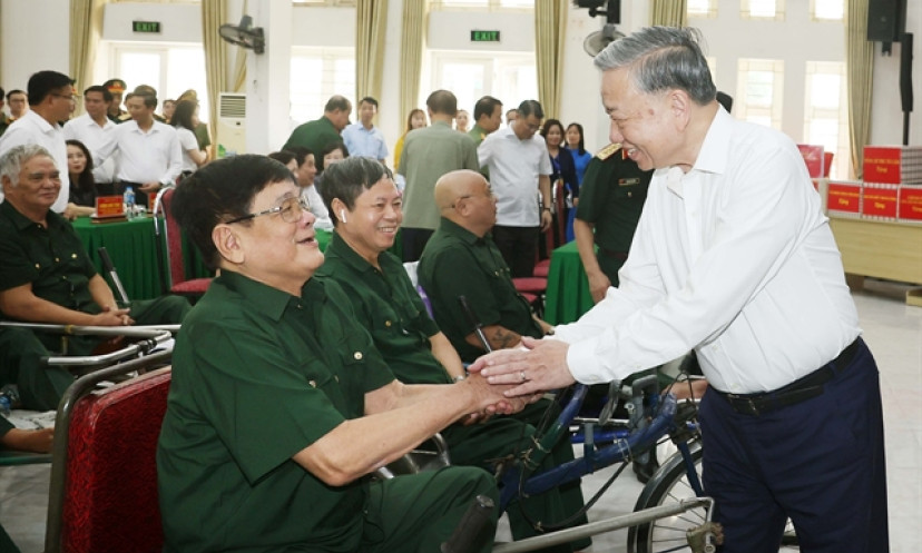 Party chief pens article honouring fallen heroes, revolution contributors