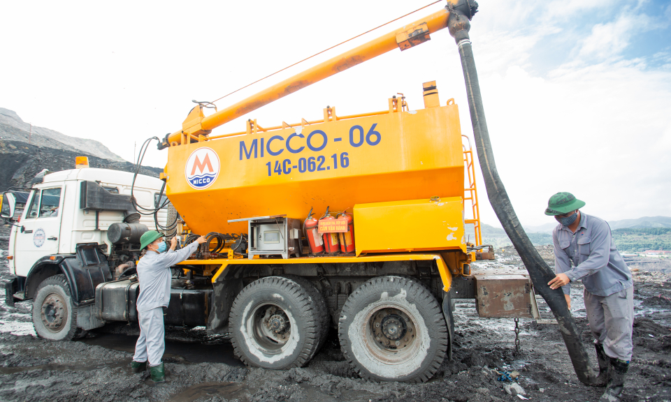Đảng bộ Công ty Công nghiệp Hóa chất mỏ Việt Bắc: Giữ vững thành trì tư tưởng Đảng