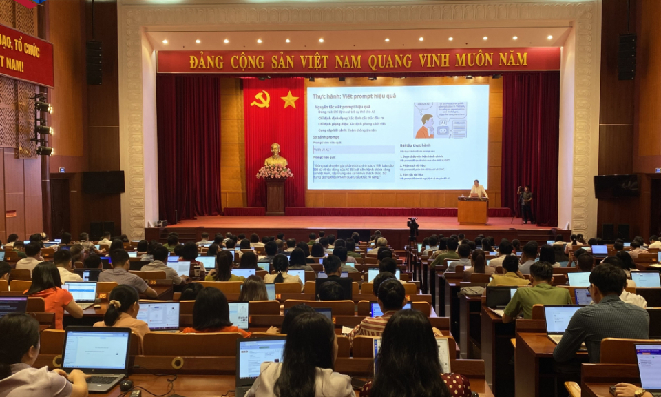 Tập huấn kỹ năng ứng dụng AI trong quản lý nhà nước