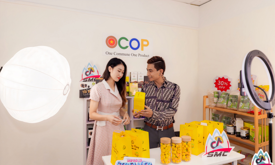 Nâng cao năng lực số cho người dân