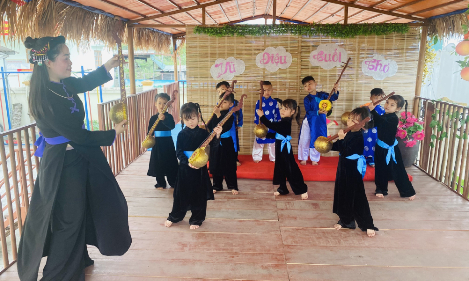 Giáo dục ý thức bảo tồn văn hóa cho trẻ em