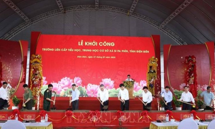Tổng Bí thư Tô Lâm dự lễ khởi công xây dựng trường học tại xã Si Pa Phìn (Điện Biên)