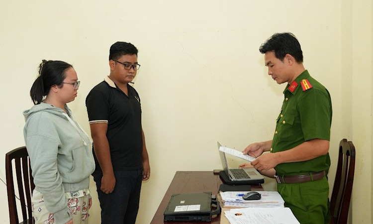 Khởi tố hai đối tượng lừa đảo bằng hình thức rao, bán bùa chú