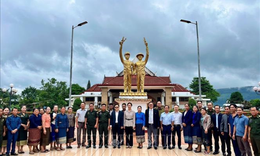 Ngày Thương binh - Liệt sĩ 27/7: Cộng đồng người Việt tại Lào tri ân các anh hùng, liệt sĩ