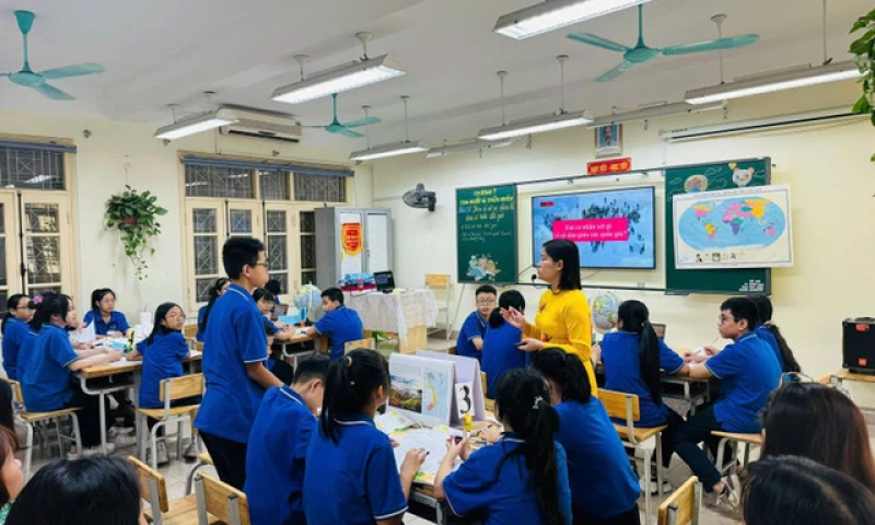 Sáp nhập tỉnh, thành: Sách giáo khoa Lịch sử, Địa lý sẽ thay đổi ra sao?
