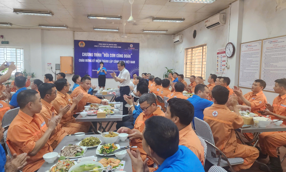 Bữa cơm Công đoàn”  tại Công ty CP Nhiệt điện Quảng Ninh: Ấm lòng giữa ca làm việc