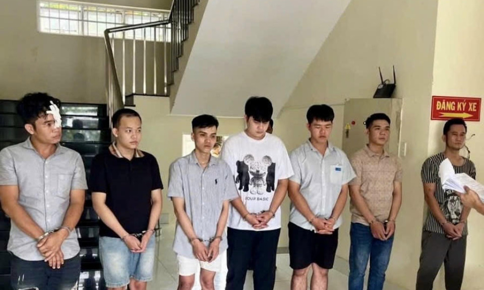 Khởi tố nhóm đối tượng gây rối trật tự công cộng tại TP Hồ Chí Minh