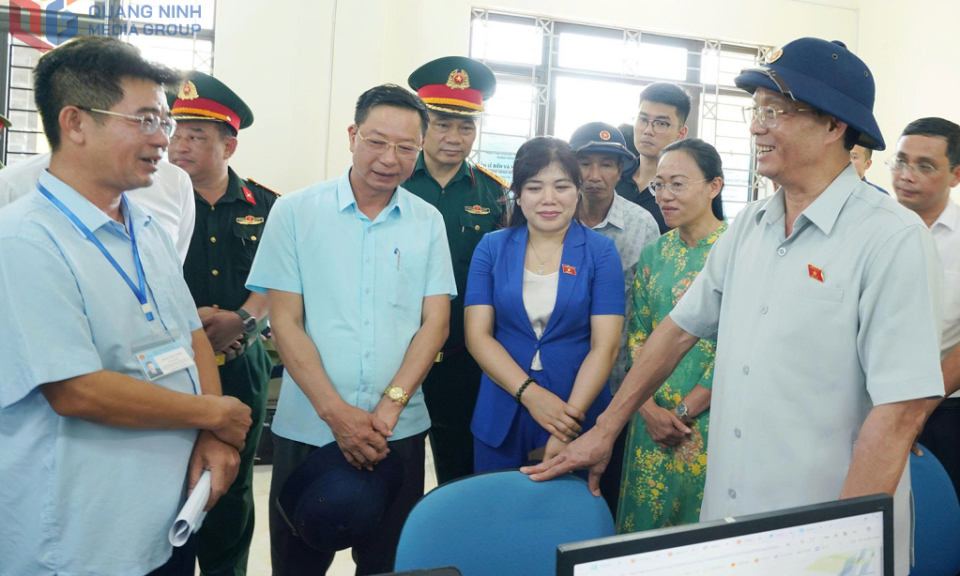 Phó Chủ tịch Quốc hội khảo sát tại Đặc khu Cô Tô