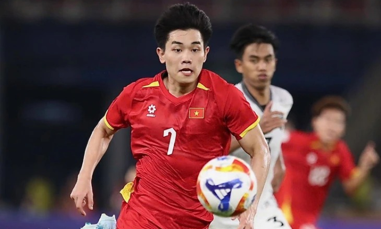 Nguyễn Đình Bắc giành danh hiệu Cầu thủ xuất sắc nhất U23 Đông Nam Á 2025