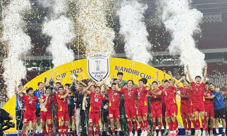 Việt Nam win third consecutive ASEAN U23 title