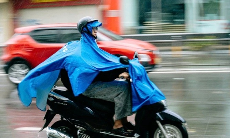 Thời tiết hôm nay 31/7: Bắc Bộ ngày nắng, chiều mưa; Nam Bộ mưa dông