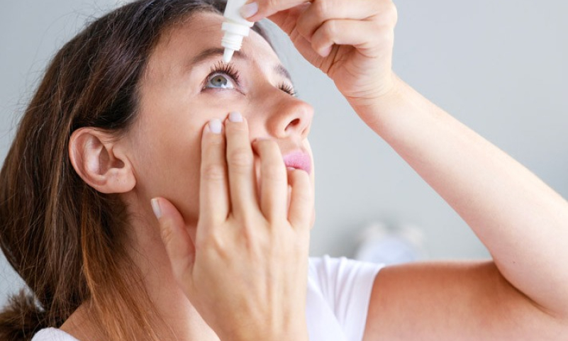 Mẹo phòng tránh các sai sót thường gặp khi dùng thuốc nhỏ mắt