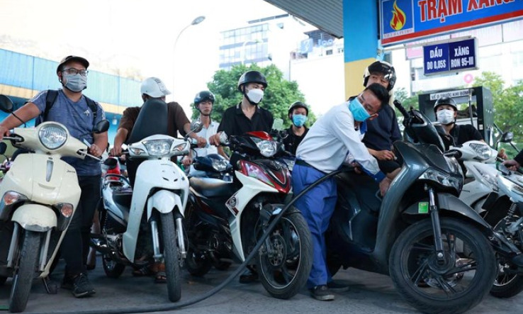 Giá xăng tăng từ 15h chiều nay