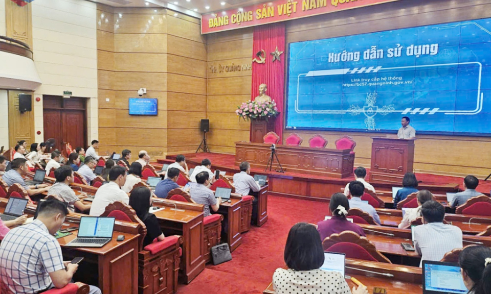 Tập huấn sử dụng hệ thống báo cáo, giám sát, đánh giá thực hiện Nghị quyết số 57-NQ/TW