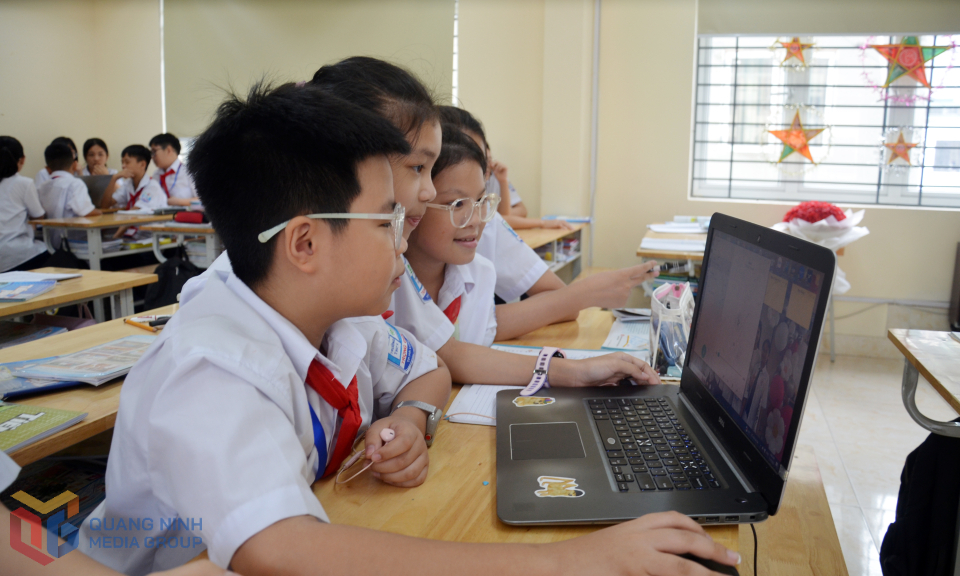Ảnh với chú thích