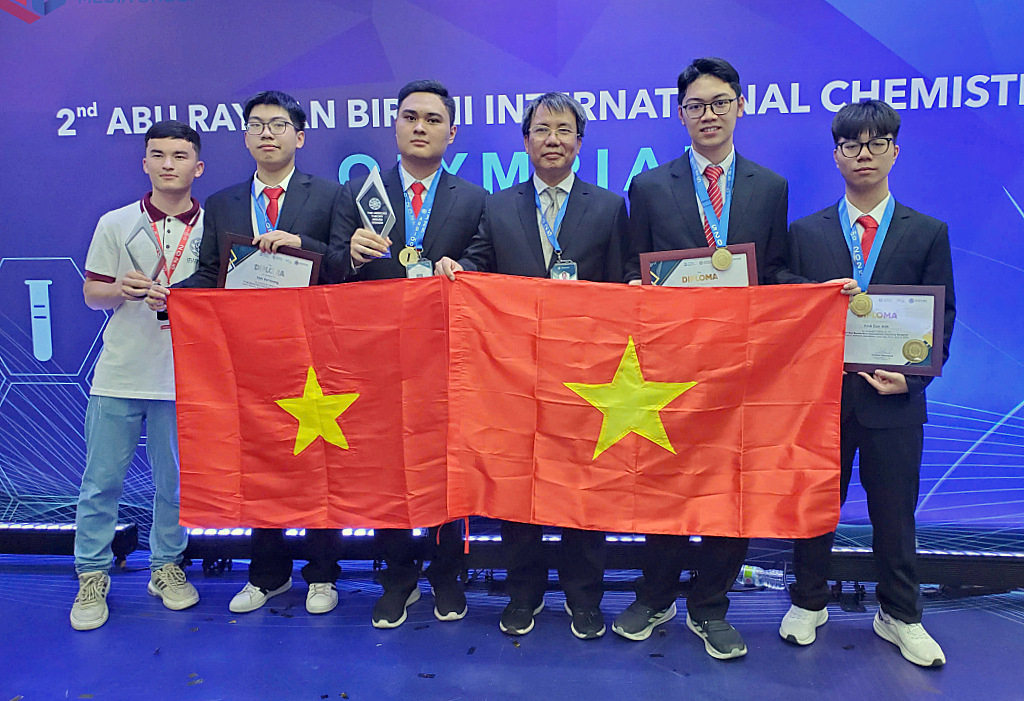 Ảnh với chú thích