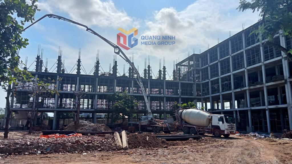 Thi công Trường THCS Ninh Dương, phường Móng Cái 2