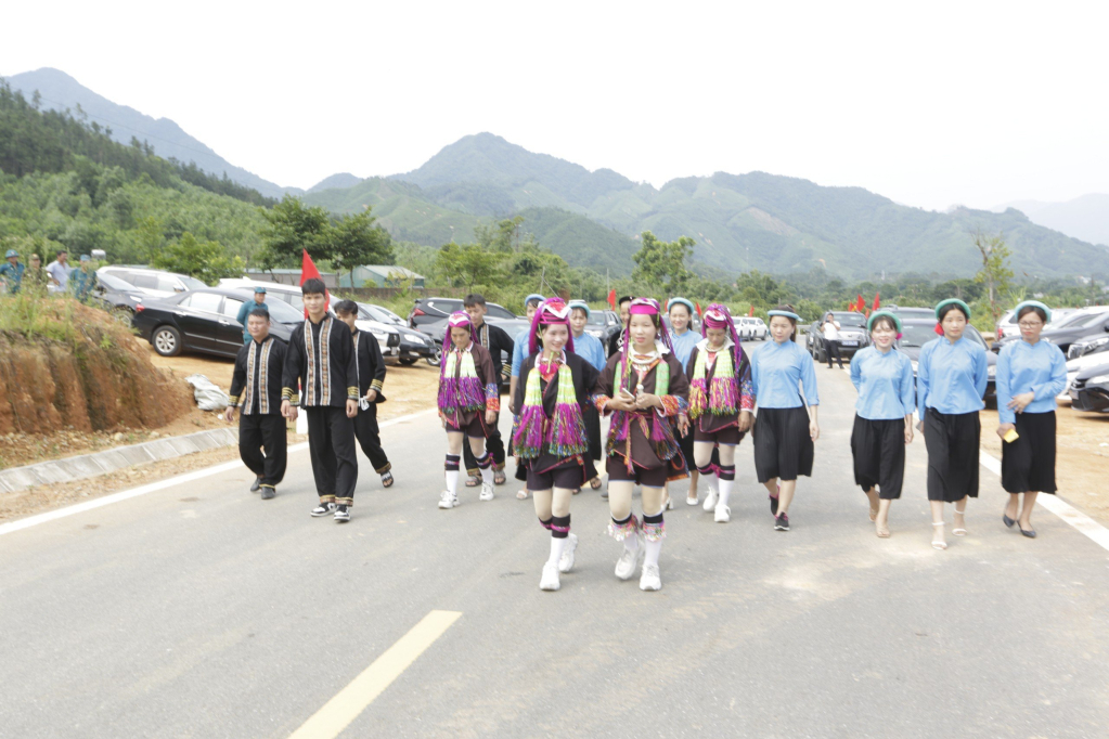 Ảnh với chú thích