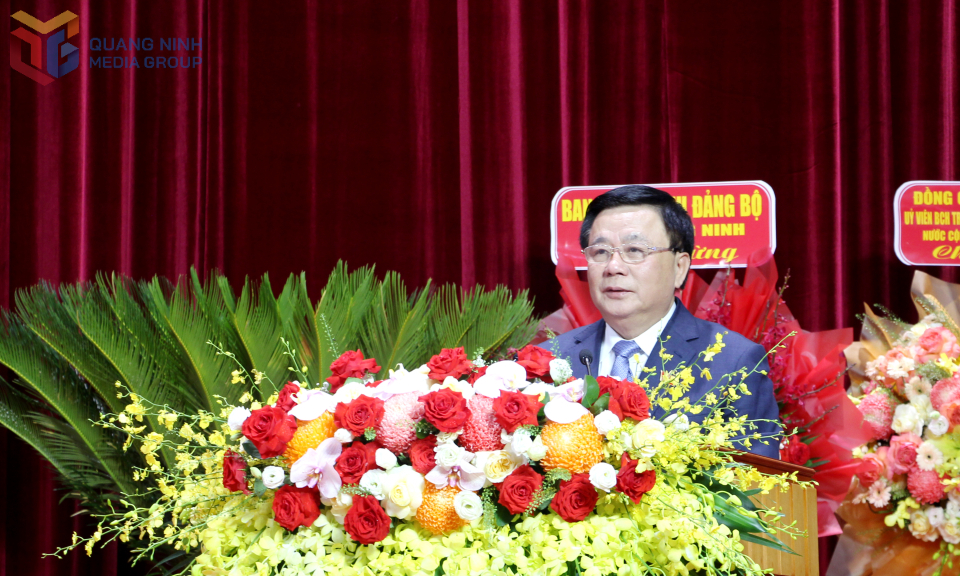 GS.TS Nguyễn Xuân Thắng, Ủy viên Bộ Chính trị, Giám đốc Học viện Chính trị quốc gia Hồ Chí Minh, Chủ tịch Hội đồng Lý luận Trung ương, phát biểu chỉ đạo Đại hội.