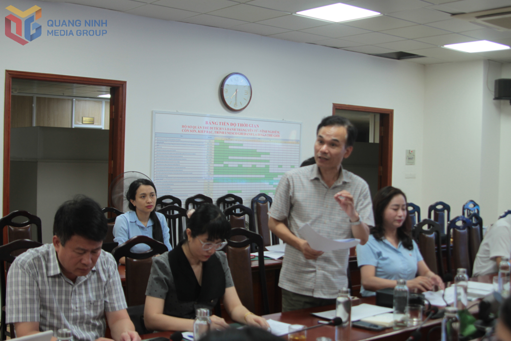 Đại diện Công ty CP Phát triển Tùng Lâm góp ý về kịch bản chương trình.