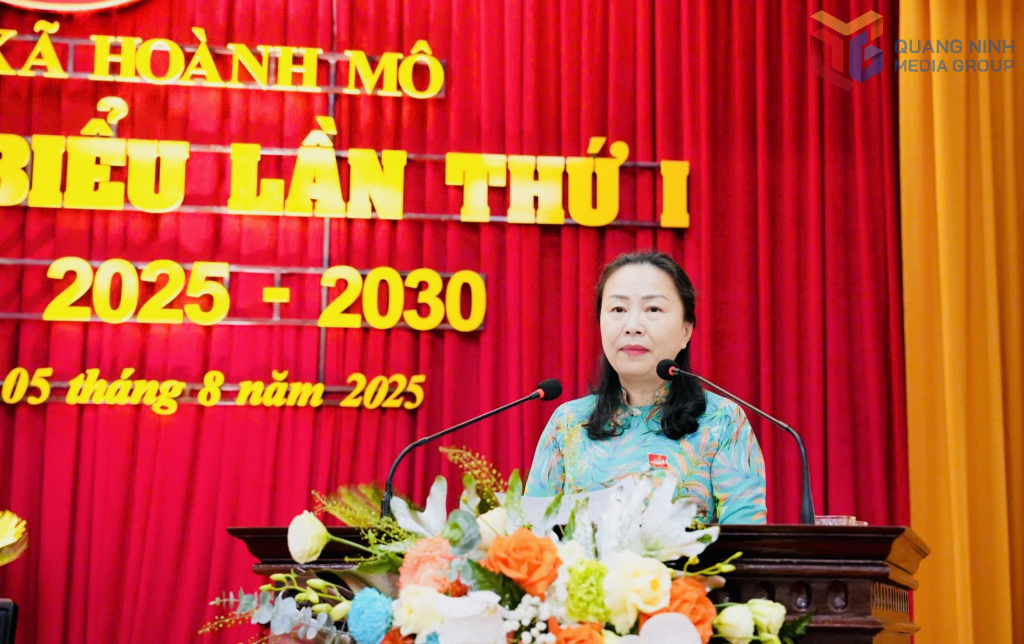 Đồng chí Vi Ngọc Bích, Ủy viên Ban thường vụ Tỉnh ủy, Phó Chủ tịch Thường trực HĐND tỉnh phát biểu chỉ đạo tại Đại hội.