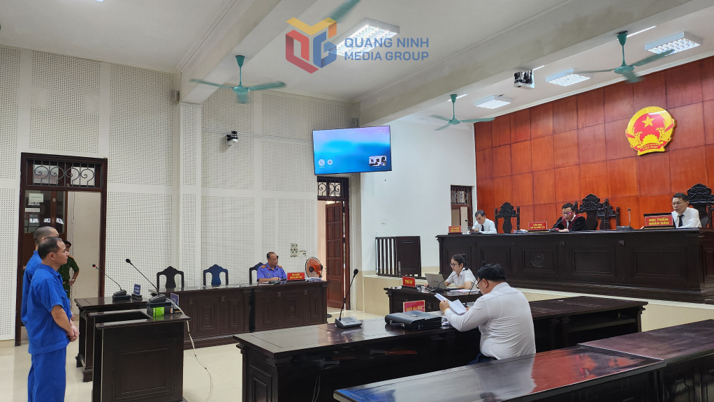 phiên tòa xét xử đối tượng Nguyễn Ngọc Vinh (tỉnh Vĩnh Phúc), Ngô Xuân Dương (TP Hà Nội) tội tổ chức cho người khác nhập cảnh trái phép, tháng 8/2025..