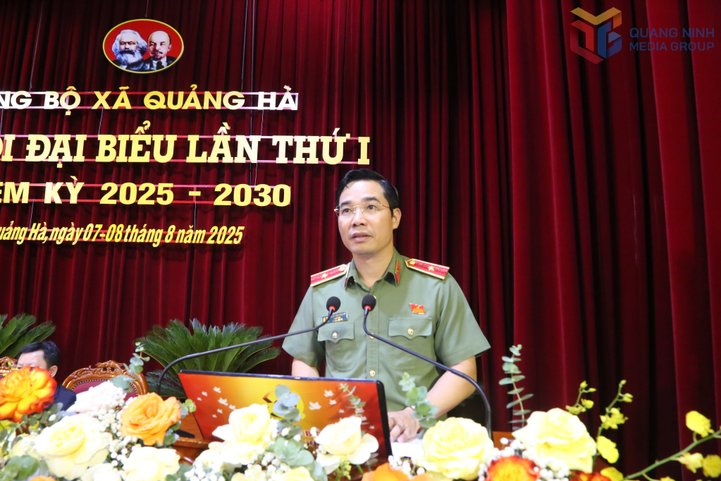 Thiếu tướng Trần Văn Phúc, Uỷ viên BTV Tỉnh uỷ, Giám đốc Công an tỉnh phát biểu chỉ đạo Đại hội