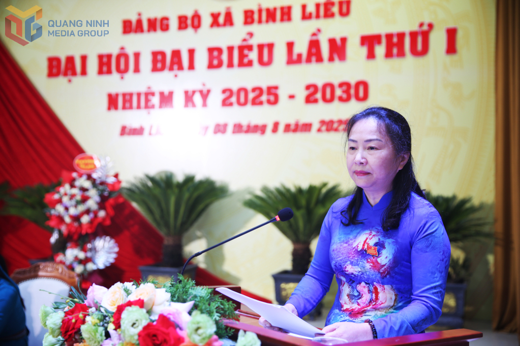 Đồng chí Vi Ngọc Bích, Ủy viên Ban Thường vụ Tỉnh ủy, Phó Chủ tịch Thường trực HĐND tỉnh, phát biểu chỉ đạo tại đại hội.