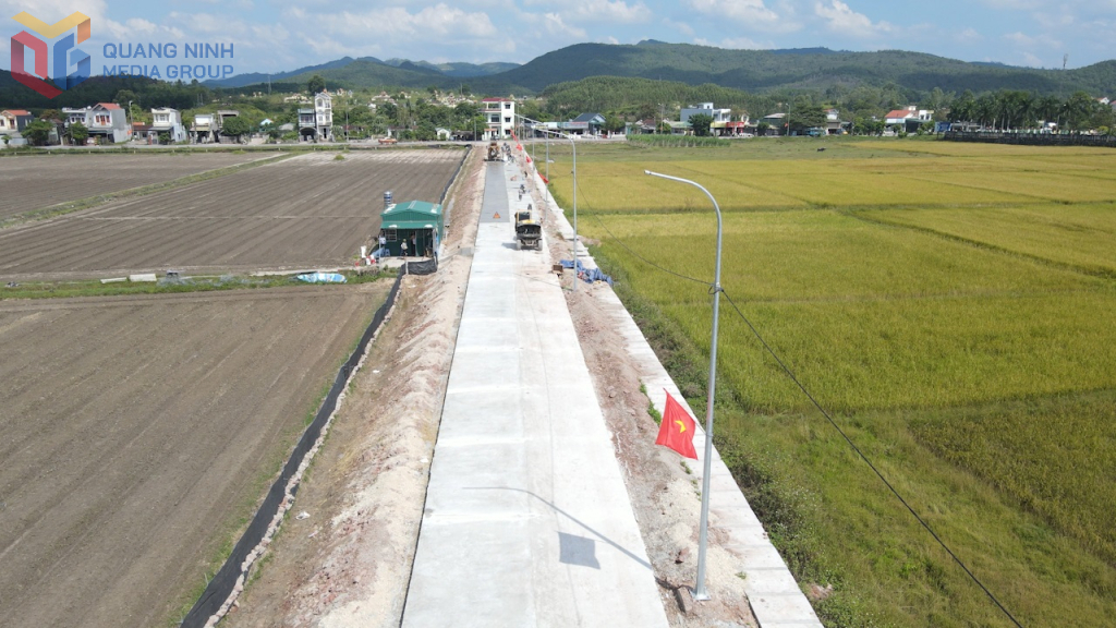 Phường Móng Cái 3, nâng cấp, mở rộng tuyến giao thông nội đồng trên địa bàn.