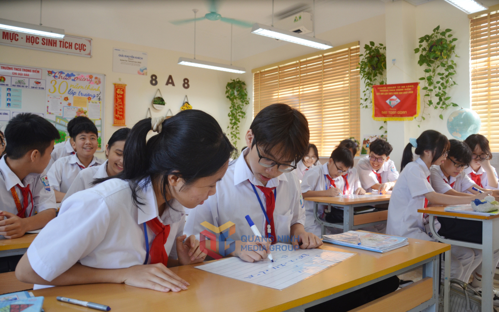 Ảnh với chú thích