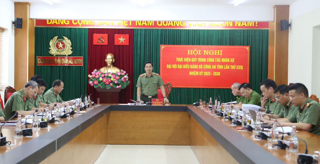 Đảng ủy Công an tỉnh họp chuẩn bị công tác tổ chức Đại hội đảng biểu Đảng bộ Công an tỉnh, nhiệm kỳ 2025-2030.