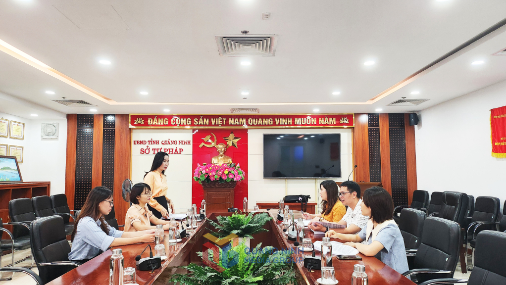 Phòng Văn bản và theo dõi thi hành pháp luật (Sở Tư pháp) họp triển khai công việc theo kế hoạch Sở Tư pháp ban hành nhằm thực hiện có hiệu quả, thực chất Nghị quyết số 66-NQ/TW.