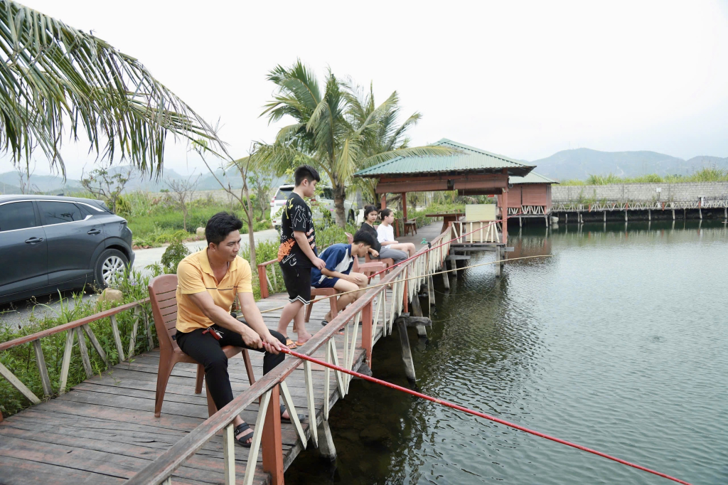 Ảnh với chú thích
