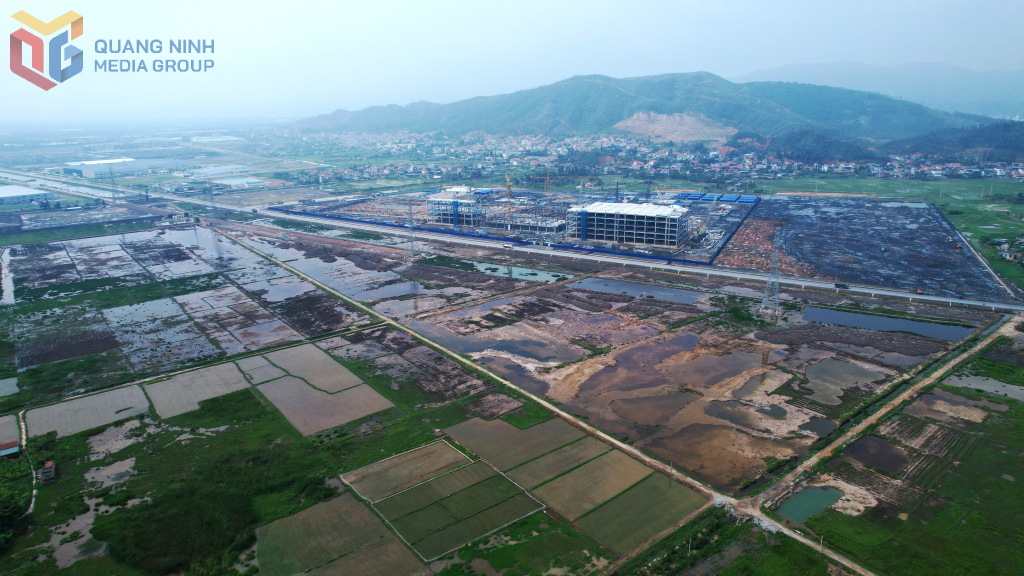 Nhiều phần diện tích đang được GPMB bàn giao chủ đầu tư dự án Khu công nghiệp Sông Khoai