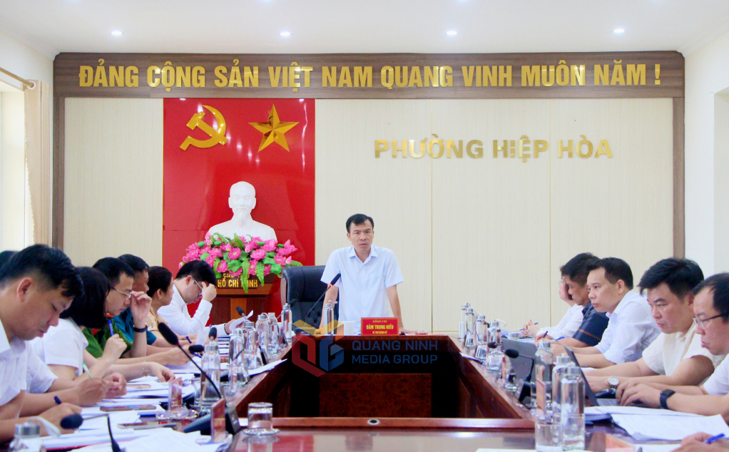 Thường trực Đảng ủy phường Hiệp Hòa tổ chức cuộc họp để thảo luận, cho ý kiến về việc triển khai một số dự án đầu tư công trên địa bàn phường.