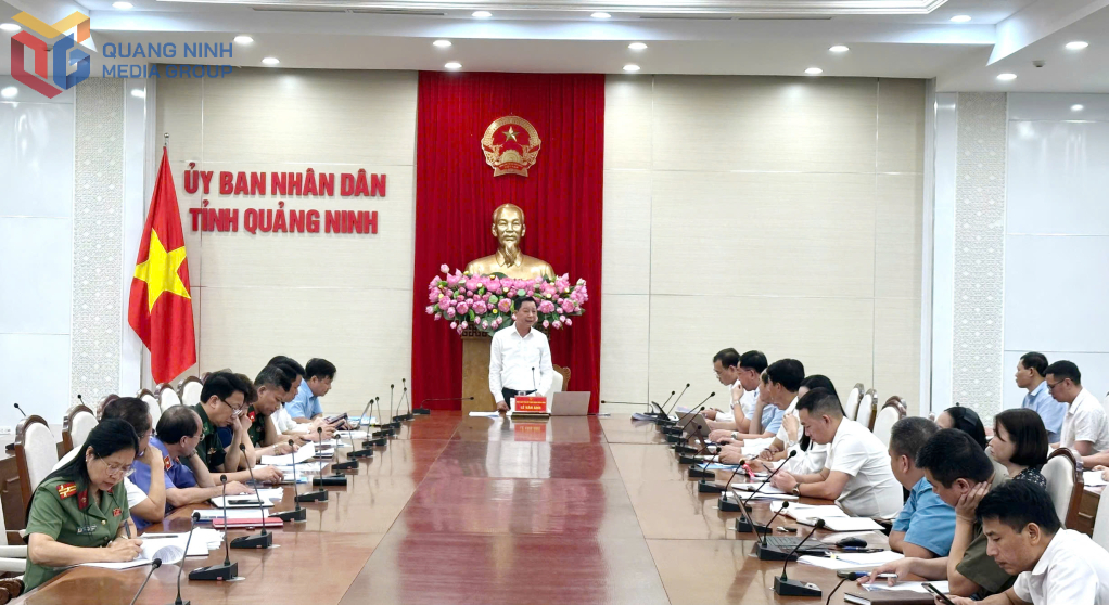 Đồng chí Lê Văn Ánh, Phó Chủ tịch UBND tỉnh chủ trì cuộc họp báo cáo kết quả thực hiện nhiệm vụ công tác Tư pháp 7 tháng đầu năm, nhiệm vụ trọng tâm thời gian tới và triển khai Kế hoạch thực hiện Nghị quyết số 66-NQ/TW ngày 30/4/2025 của Bộ Chính trị.