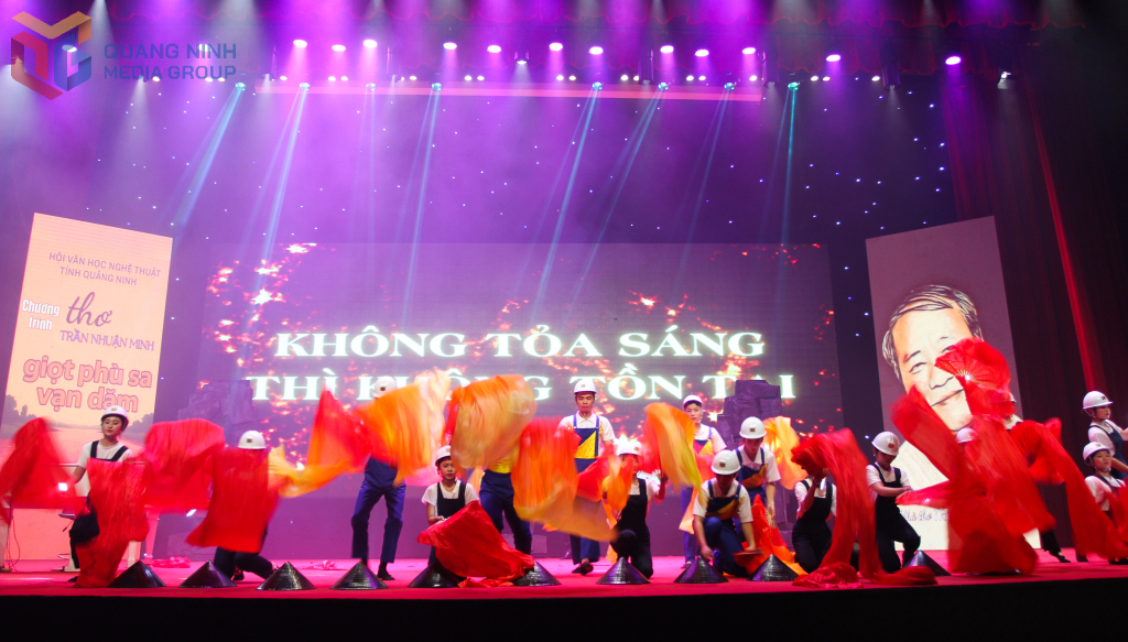 Hoạt cảnh thơ về trường ca 