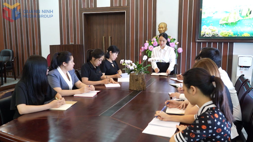 Họp Chi bộ Công ty CP Duyên Hải Quảng Ninh