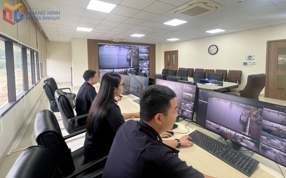 Ảnh với chú thích