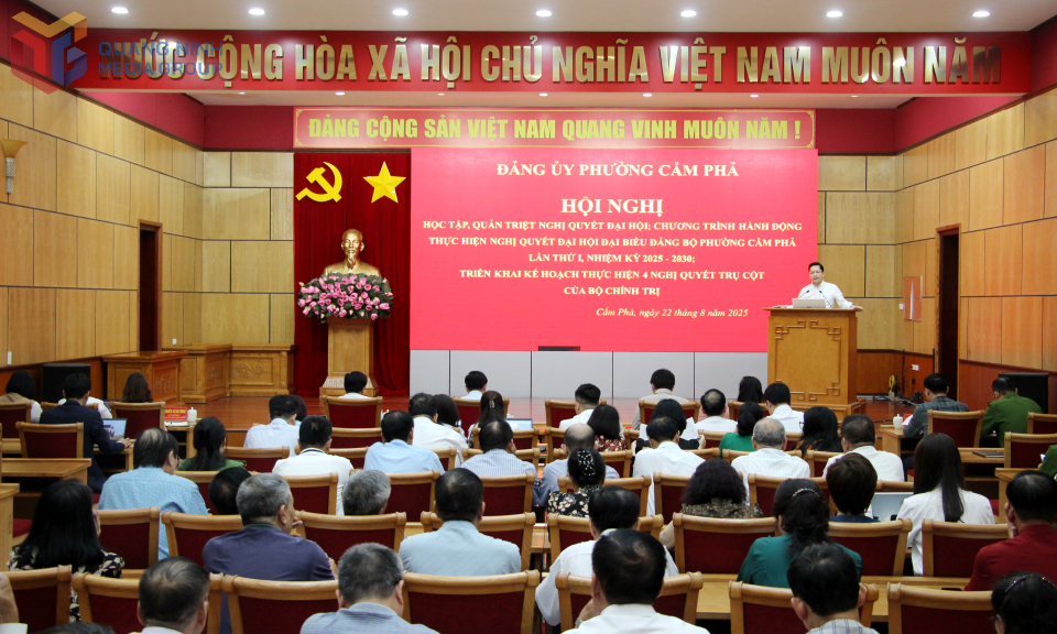 Quang cảnh hội nghị.