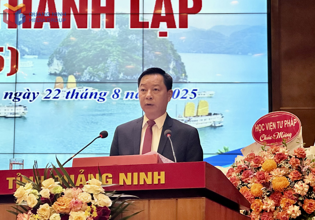 Đồng chí Lê Văn Ánh, Phó Chủ tịch UBND tỉnh phát biểu tại lễ kỷ niệm.