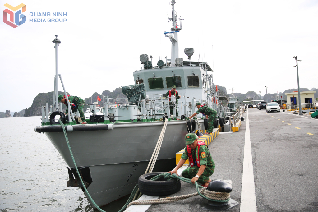 Hải đội 2, Bộ đội Biên phòng tỉnh Quảng Ninh chuẩn bị sẵn sàng trang thiết bị tìm kiếm cứu hộ cứu nạn ứng phó với mọi diễn biến của bão.
