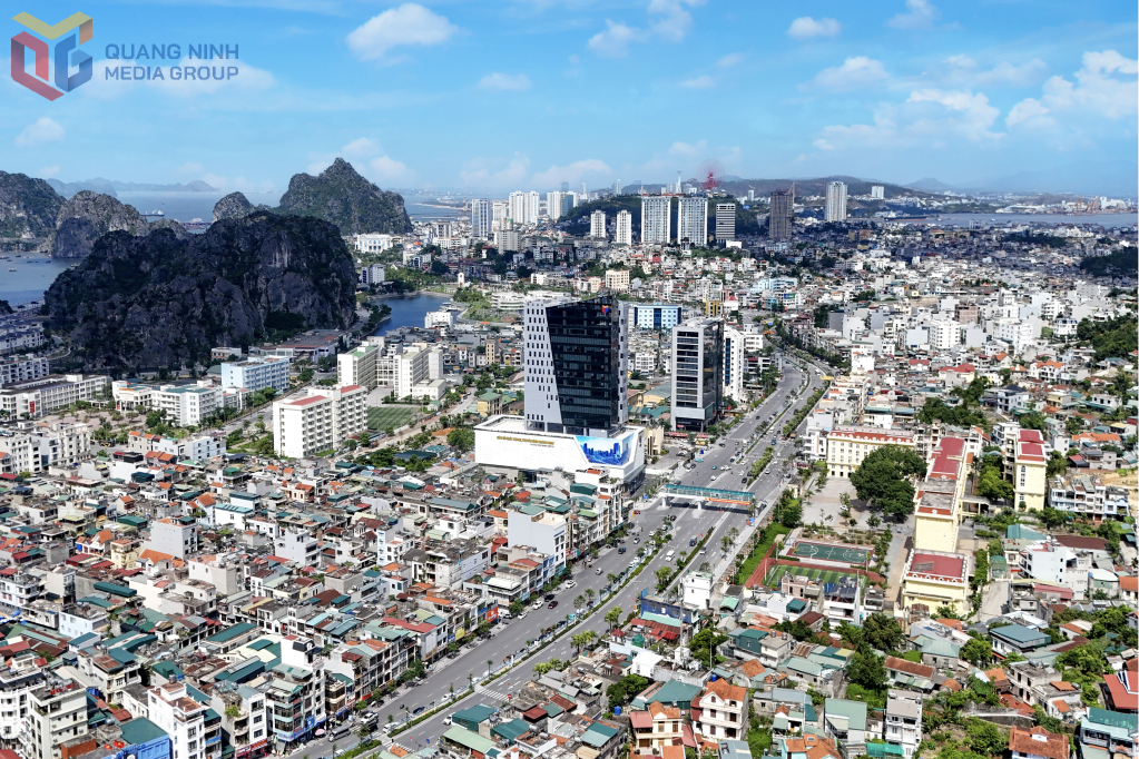 Ảnh với chú thích