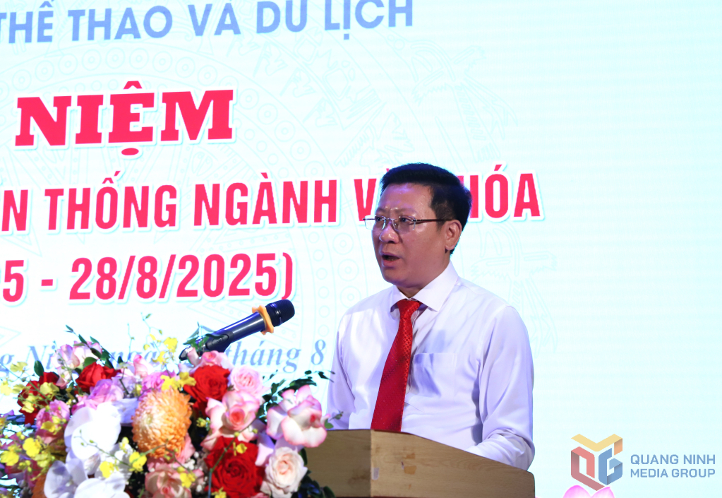 Lãnh đạo Sở VH,TT&DL phát biểu khai mạc.